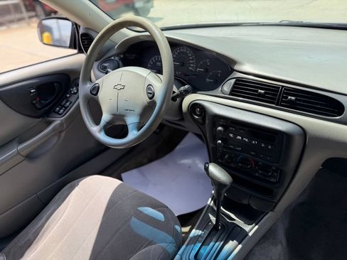 Used 2003 Chevrolet Malibu V6 w/ Preferred Equipment Group 1 FWD image 13
