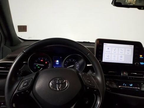 Certified 2019 Toyota C-HR Limited image 12