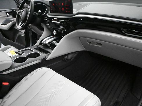 Certified 2026 Acura MDX FWD w/ Technology Package image 22