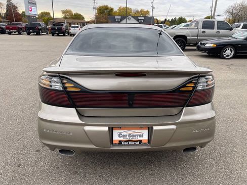 Used 2004 Pontiac Bonneville SLE image 4