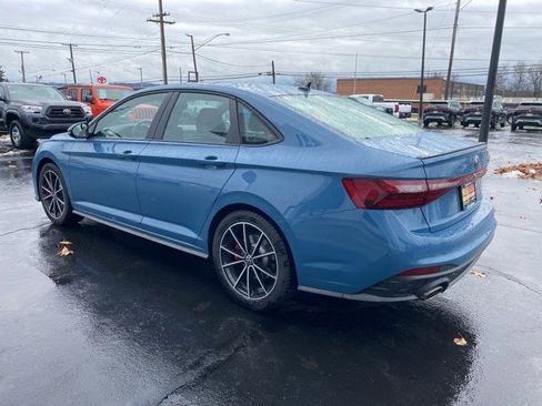 Used 2025 Volkswagen Jetta GLI Autobahn image 6