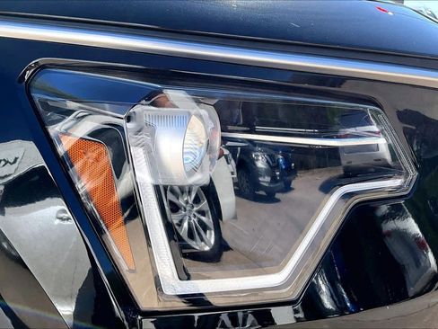 Used 2024 Kia Niro EX image 26