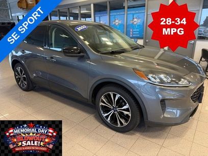 Used 2022 Ford Escape SE w/ SE Sport Appearance Package