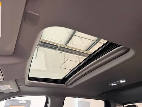 New 2026 GMC Sierra 1500 SLT w/ SLT Premium Plus Package image 26