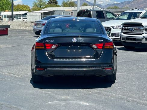 Used 2022 Nissan Altima 2.5 SV FWD image 6