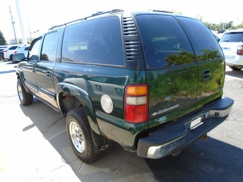 Used 2001 Chevrolet Suburban 2500 LT w/ LT Preferred Equipment Group AWD/4WD image 6