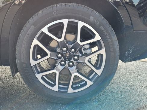 Used 2025 Chevrolet Blazer RS w/ LPO, Floor Liner Package FWD image 10