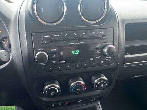 Used 2015 Jeep Patriot Latitude image 22