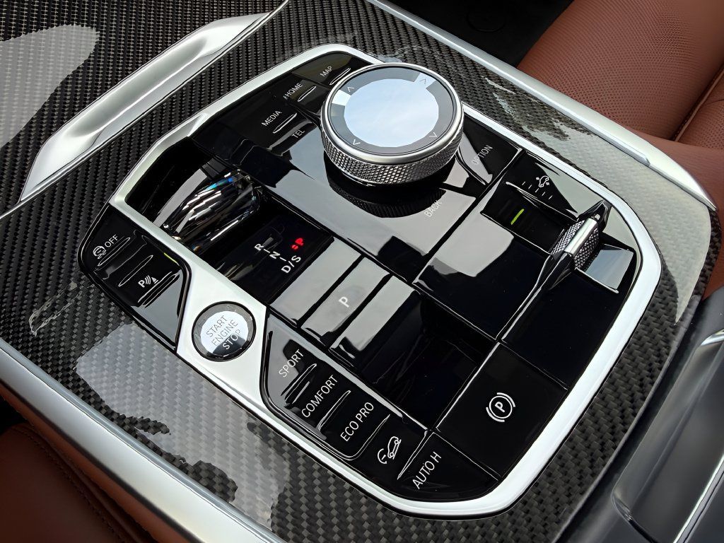 New 2027 BMW X7 M60i AWD/4WD image 21