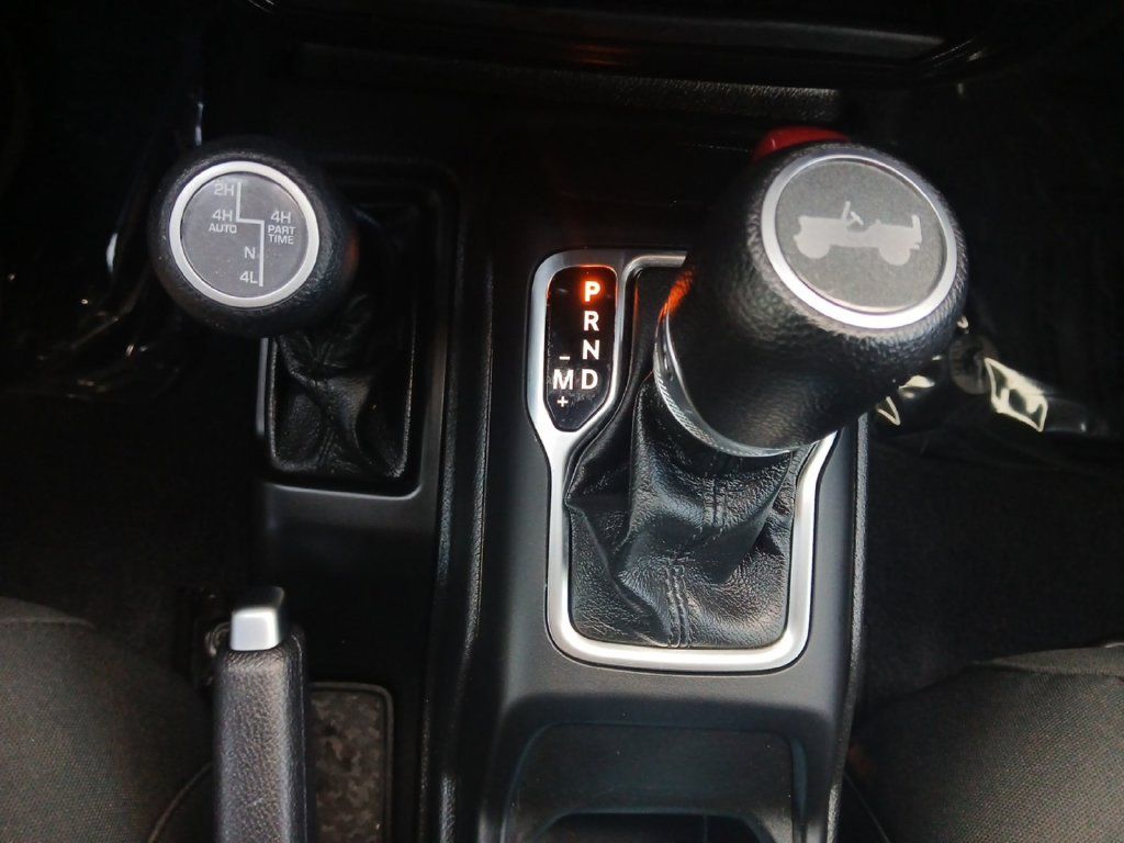 Used 2023 Jeep Wrangler Unlimited w/ 8.4" Radio Group AWD/4WD image 10