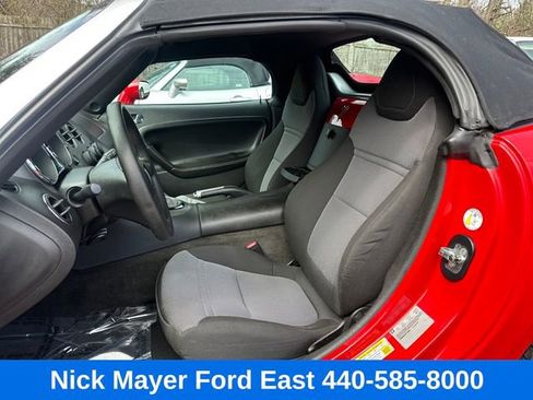 Used 2008 Pontiac Solstice Convertible w/ Convenience Package image 13