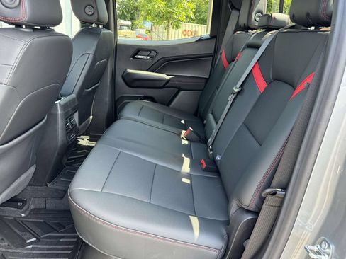 Used 2026 Chevrolet Colorado Z71 w/ Technology Package AWD/4WD image 17