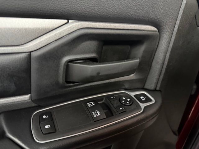 Used 2024 RAM 3500 Tradesman w/ Chrome Appearance Group AWD/4WD image 13