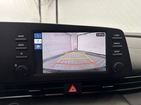 Used 2025 Hyundai Elantra Sport FWD image 27