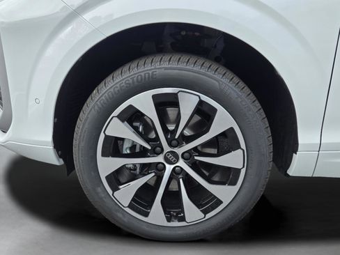 New 2026 Audi Q3 quattro 2.0T image 9