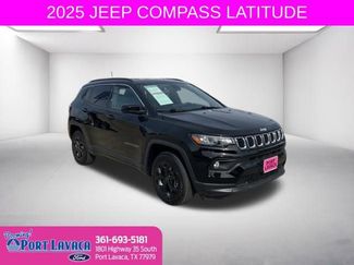 Used 2025 Jeep Compass Latitude w/ Convenience Group video 1