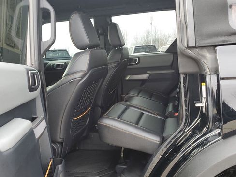 Used 2023 Ford Bronco Badlands image 31