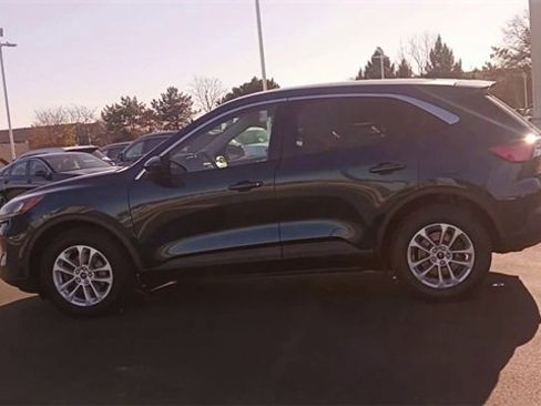 Used 2020 Ford Escape SE image 8