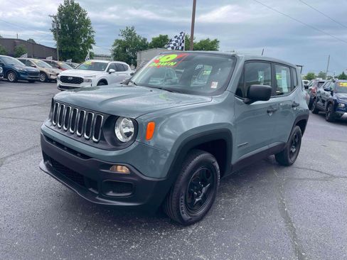 Used 2018 Jeep Renegade Sport w/ Power & Air Group AWD/4WD image 2