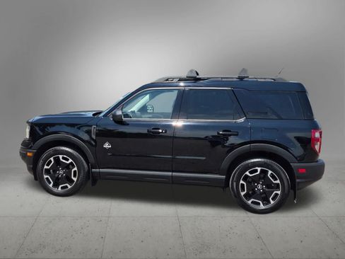Used 2023 Ford Bronco Sport Outer Banks w/ Tech Package AWD/4WD image 3