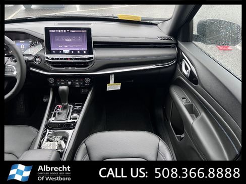 New 2026 Jeep Compass Limited image 17