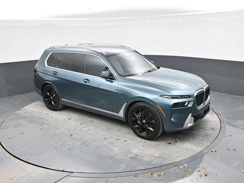 Used 2023 BMW X7 xDrive40i w/ Premium Package image 29