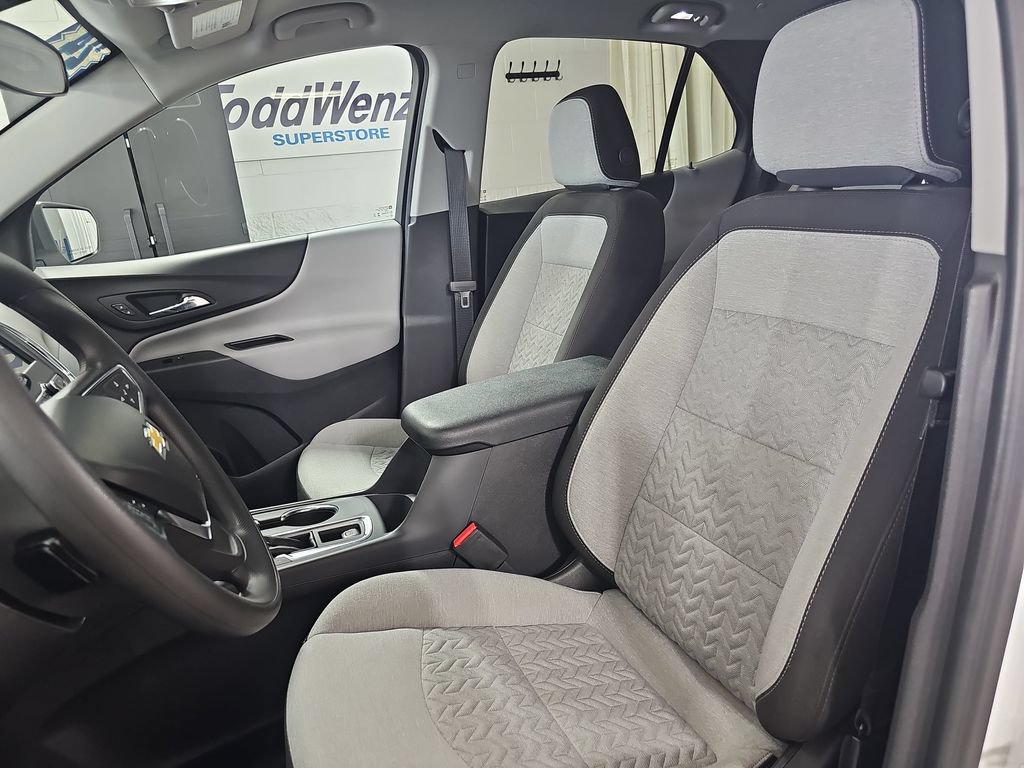 Certified 2024 Chevrolet Equinox LS w/ LS Convenience Package FWD image 18