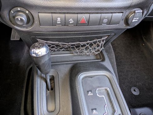 Used 2017 Jeep Wrangler Unlimited Sahara w/ Max Tow Package image 24