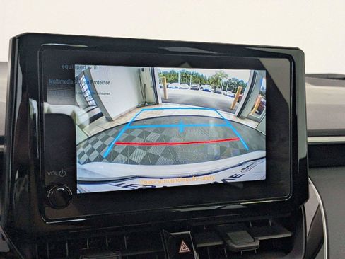 Certified 2025 Toyota Corolla LE FWD image 20