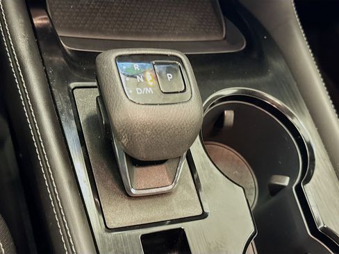 Used 2023 Nissan Rogue SL w/ SL Premium Package image 25