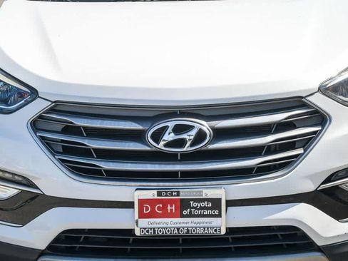 Used 2017 Hyundai Santa Fe Sport AWD/4WD image 4