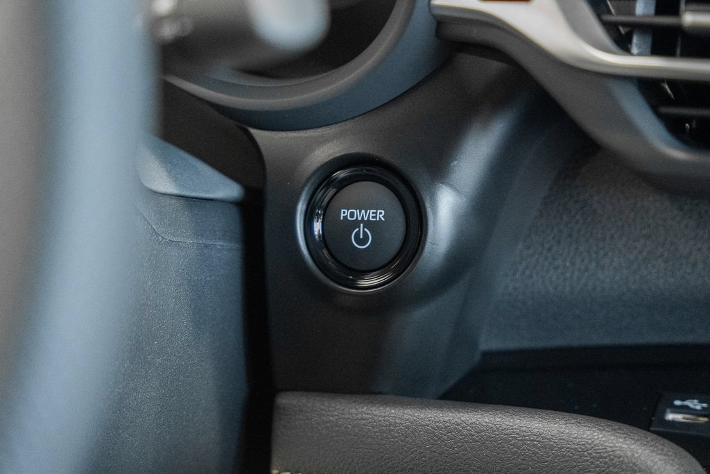 New 2026 Toyota Sienna XLE Woodland Edition AWD/4WD image 26