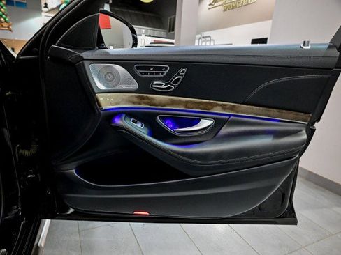 Used 2014 Mercedes-Benz S 63 AMG 4MATIC Sedan image 38