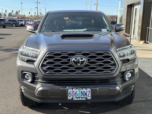 Used 2022 Toyota Tacoma TRD Pro image 3