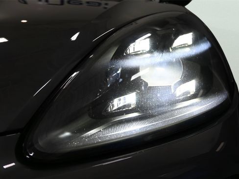 Used 2019 Porsche Cayenne S AWD/4WD image 39
