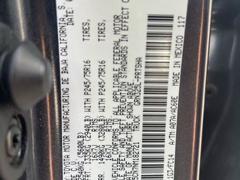 Used 2022 Toyota Tacoma SR5 RWD image 12