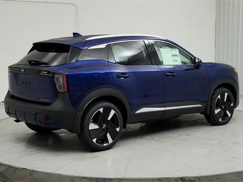 New 2025 Nissan Kicks SR image 7