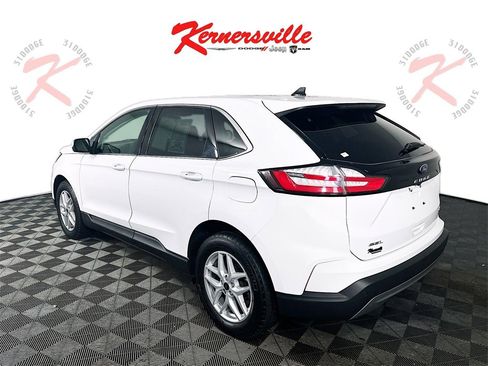 Used 2024 Ford Edge SEL image 5