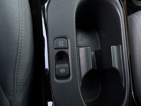 Used 2024 Toyota Corolla SE w/ SE Package image 23