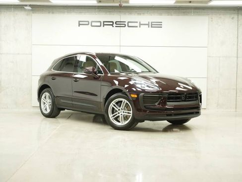 New 2026 Porsche Macan AWD/4WD image 9
