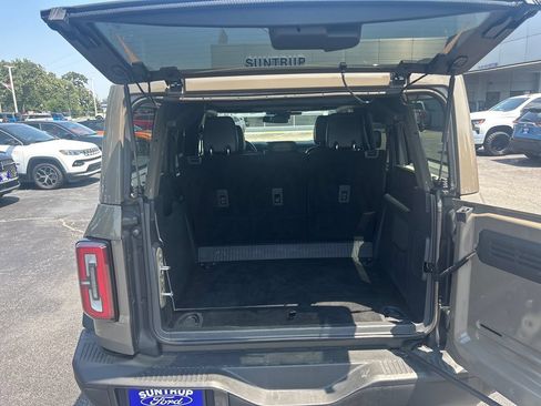 Used 2025 Ford Bronco Badlands AWD/4WD image 27