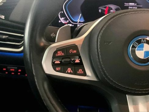 Used 2022 BMW X5 xDrive45e w/ M Sport Package image 17