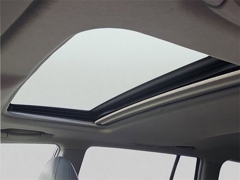 Used 2012 Toyota Highlander SE image 14