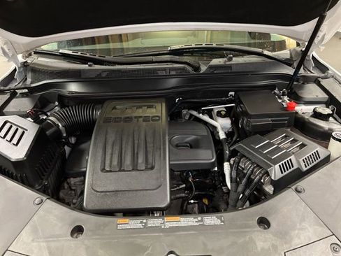 Used 2017 GMC Terrain SLE image 16