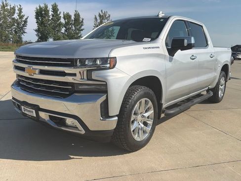 Used 2020 Chevrolet Silverado 1500 LTZ AWD/4WD image 2
