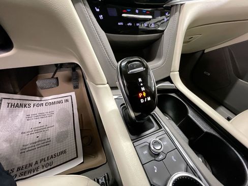 Used 2020 Cadillac XT6 Premium Luxury image 15