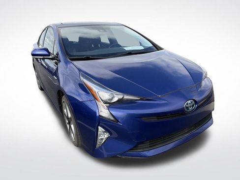 Used 2016 Toyota Prius Three Touring image 7