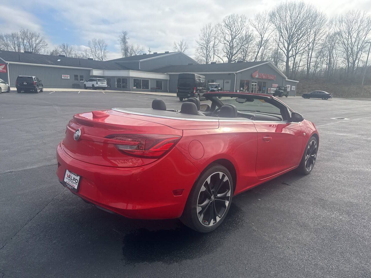 Used 2018 Buick Cascada Sport Touring w/ Dark Effects Package FWD image 17