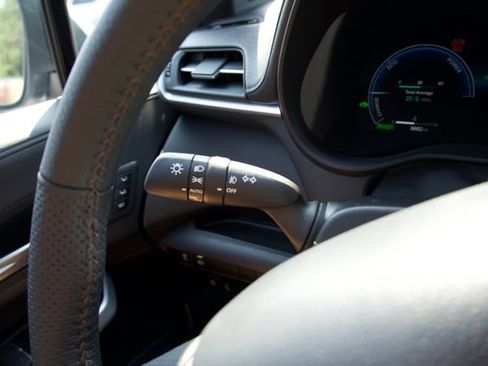 Used 2026 Toyota Sienna Limited AWD/4WD image 30