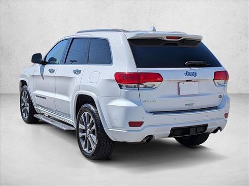 Used 2017 Jeep Grand Cherokee Overland w/ Jeep Active Safety Group AWD/4WD image 8